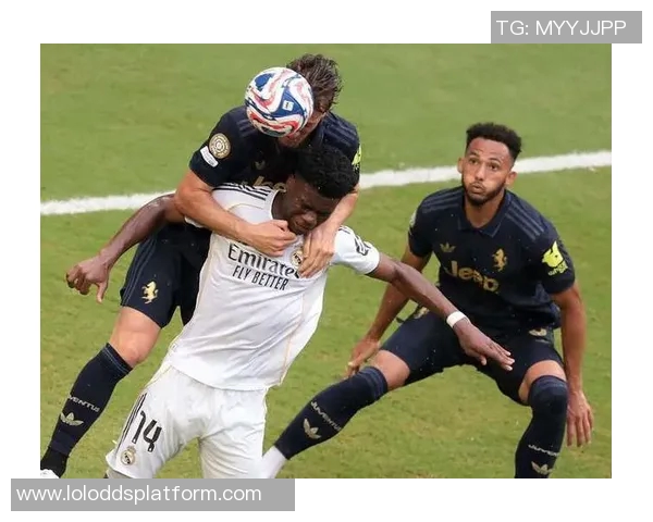 中超激战切尔西与皇马握手言和乌龙球成比赛转折点引发全场热议