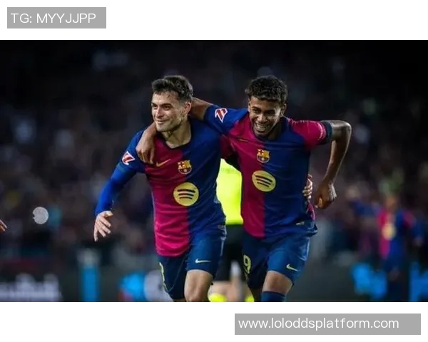 国王杯激战皇马与巴萨握手言和意外平局引发全场热烈讨论